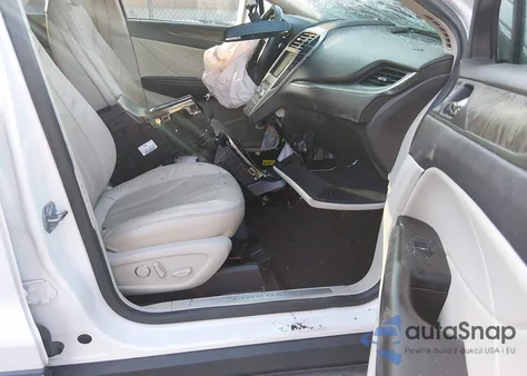 2019 Lincoln Mkc Reserve z USA, uszkodzony, nr VIN 5LMCJ3C96KUL07828